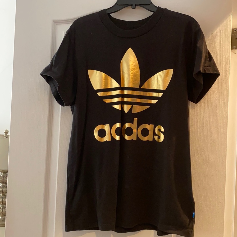 Adidas oversized t-shirt